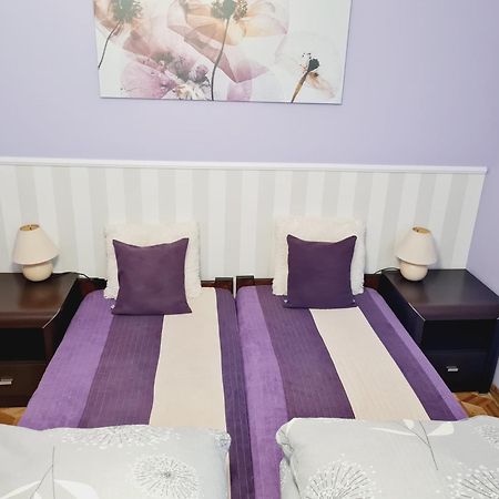 Legata Apartment Ostroda Bagian luar foto